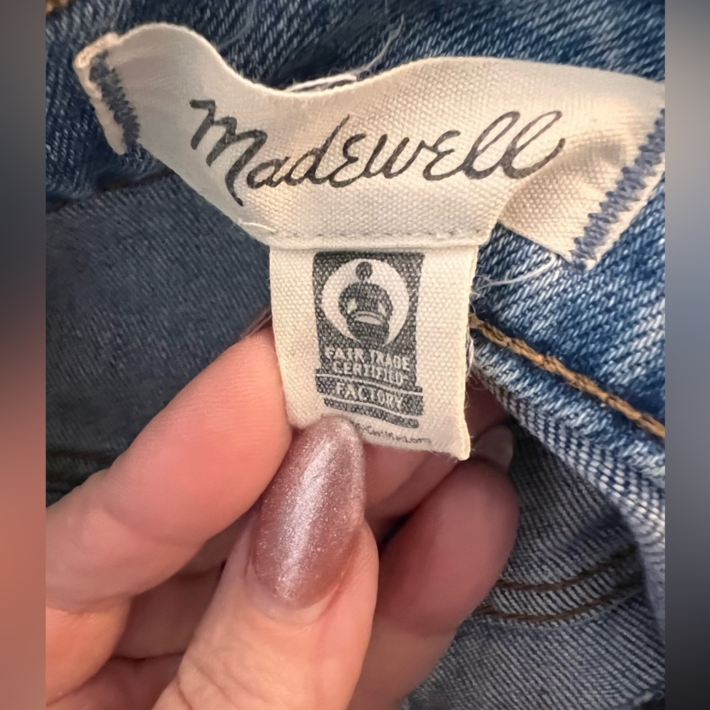 Madewell High-Rise Slim Crop Boyjean | Distressed | Size 27 - Picture 6 of 8